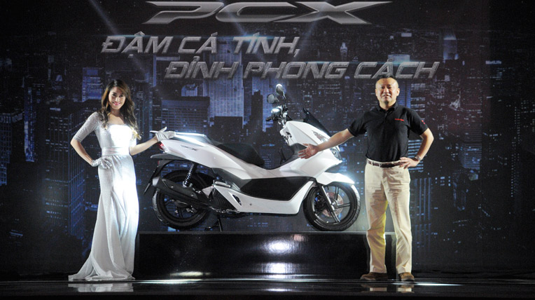 ra-mat-honda-pcx-moi-2.jpg