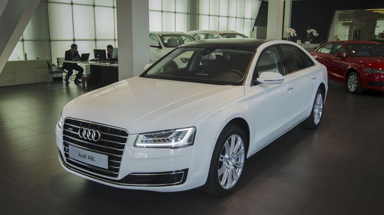 2.audi-a8l-2014-(3).jpg