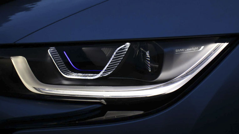 BMW-i8-laser-headlights-3%5B3%5D.jpg