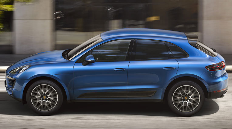 bmw-x4-vs-porsche-macan%20(7).jpg