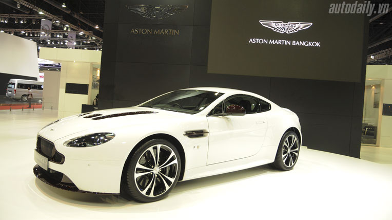 Aston-Martin-V12-Vantage-S-Bangkok-Motor-Show-2014%20(11).jpg