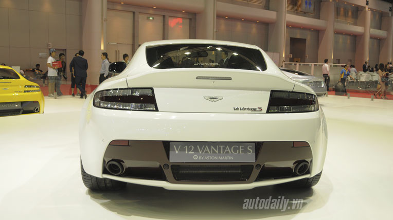 Aston-Martin-V12-Vantage-S-Bangkok-Motor-Show-2014%20(17).jpg