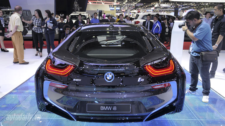 bmw-i8-bangkok-motor-show-2014%20(7).jpg