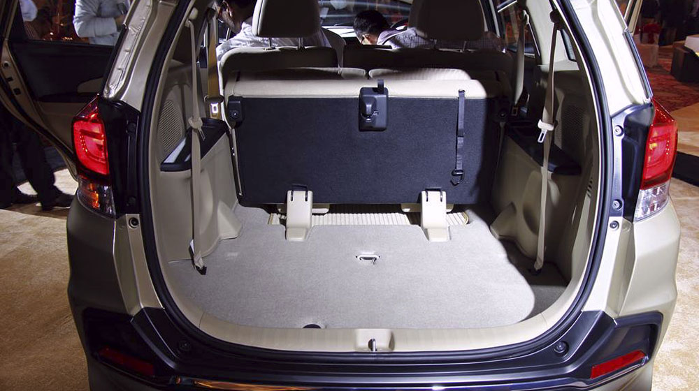 Honda-Mobilio-RS-Boot-Space.jpg