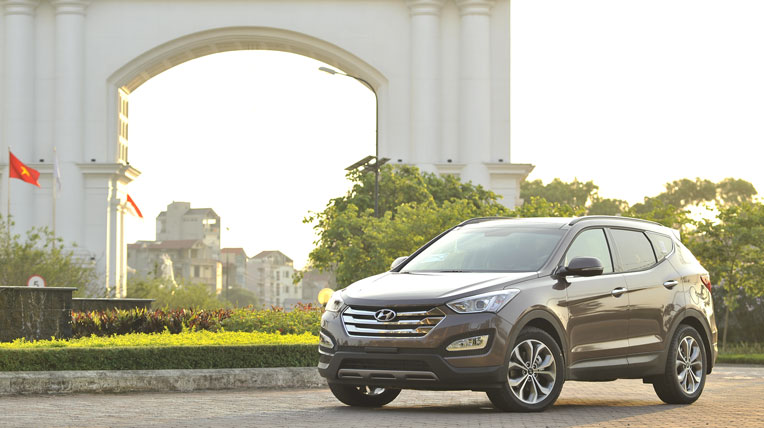 hyundai-santa-fe-2014%20(2)-1.jpg