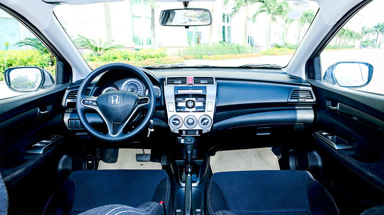 HondaCity_interior-4.jpg