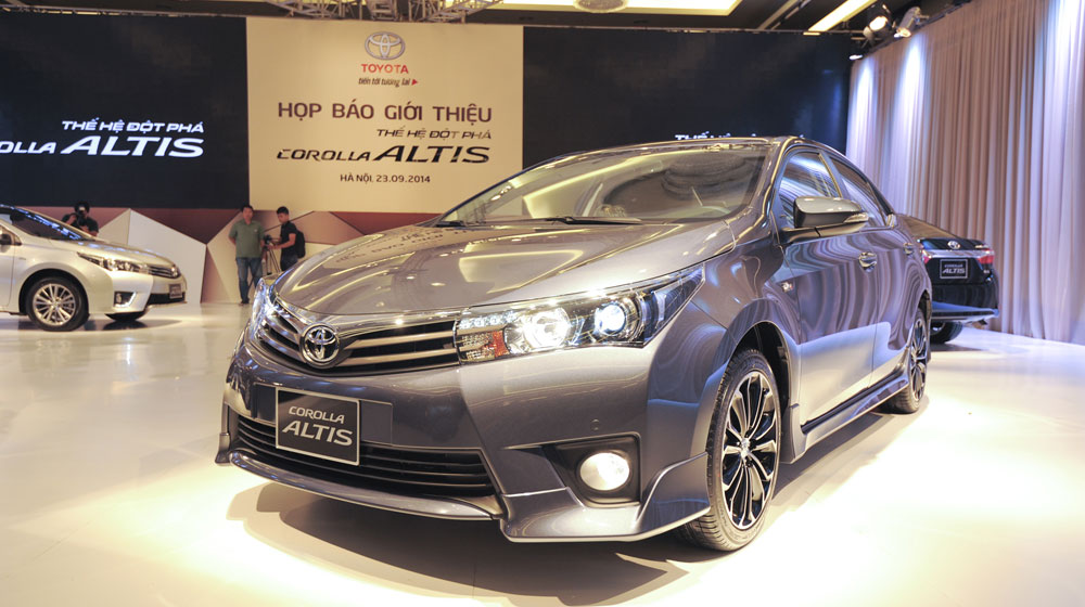 toyota-corolla-altis-2014-(24).jpg