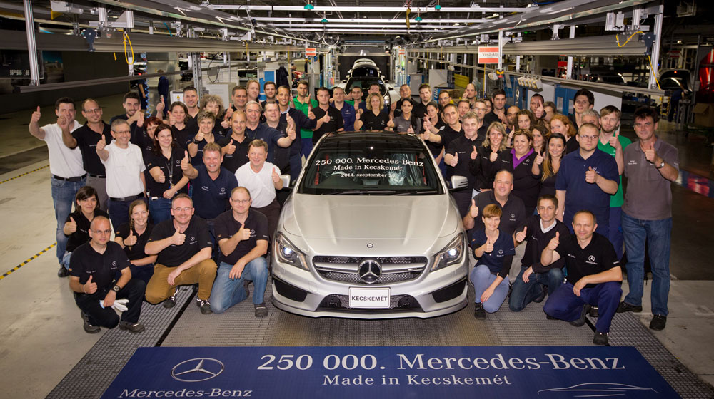 250000th-Mercedes-Benz-made-in-Hungary.jpg