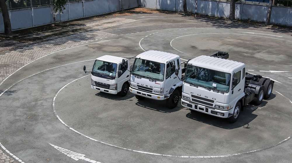 fuso-trucks.jpg