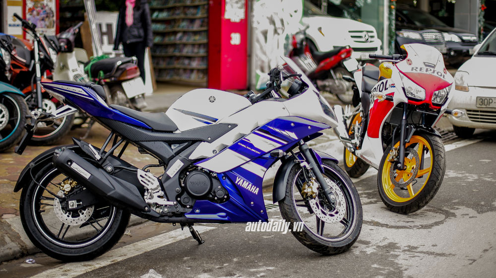 Honda CBR150R 2015 vs. Yamaha R15 2014: Kỳ phùng địch thủ