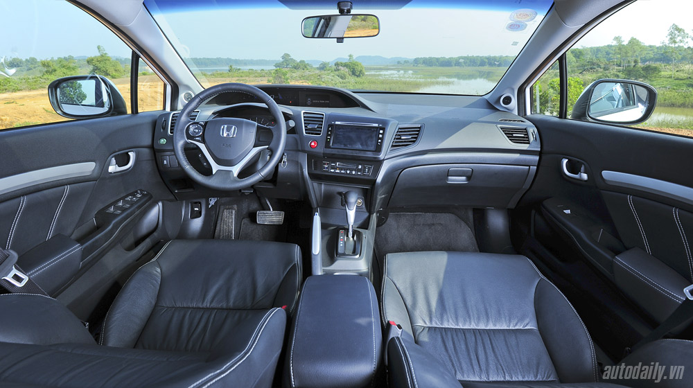 Honda Civic 2015 (30).jpg