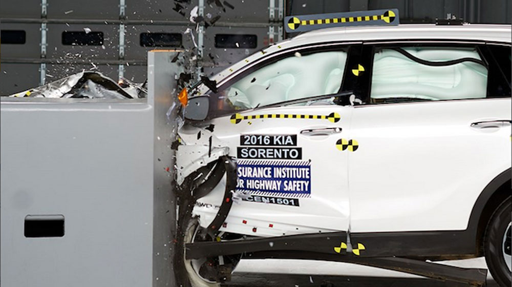 2016-Kia-Sorento-Crash.jpg