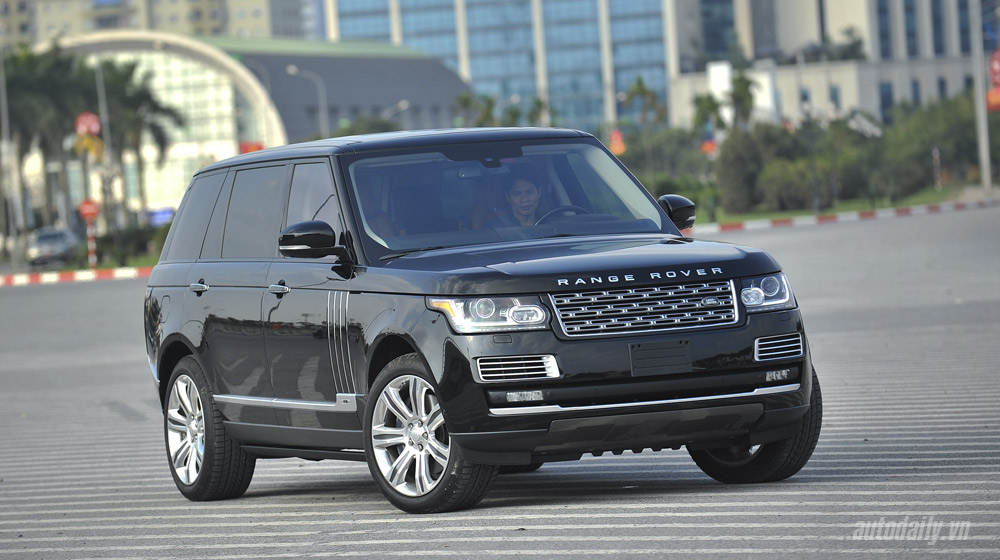 RangeRover%20Auto%20Biography%20Black%20(5).jpg