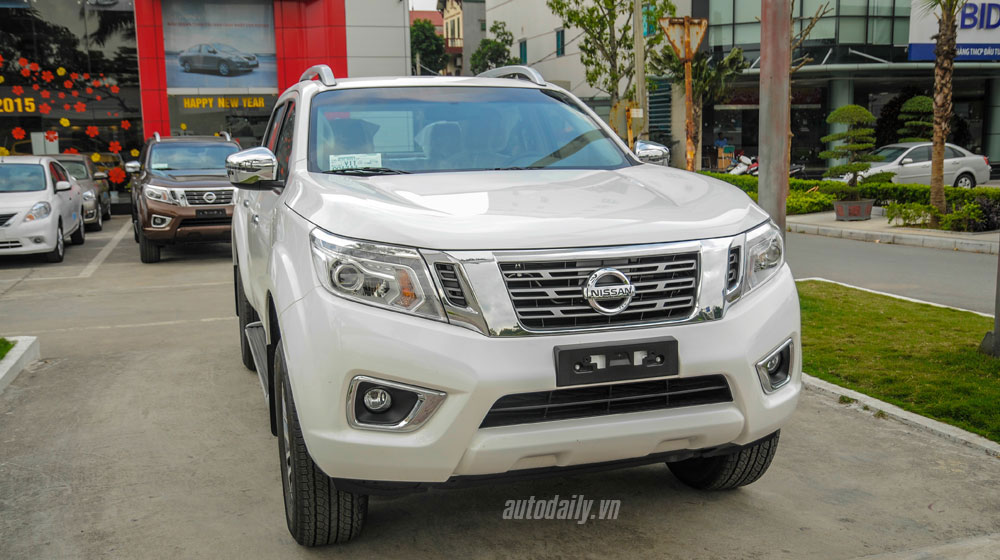 nissan%20navara%202015%20(3).jpg