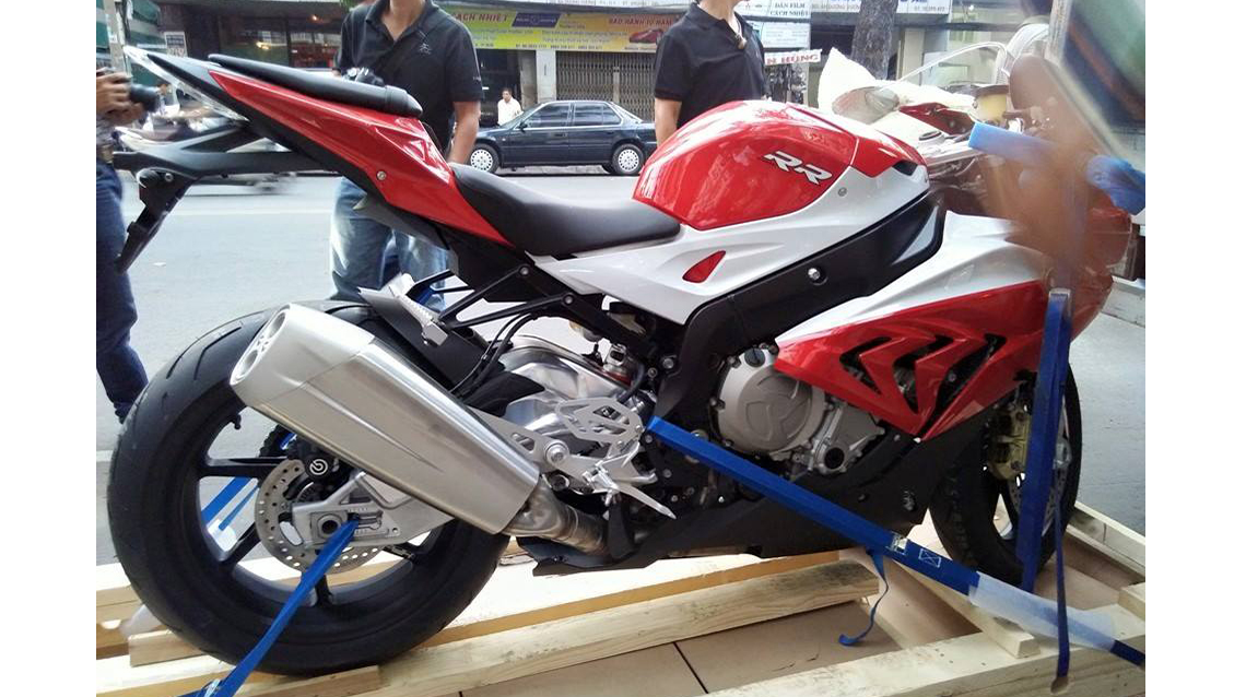 S1000%20RR%202015%20(9).jpg