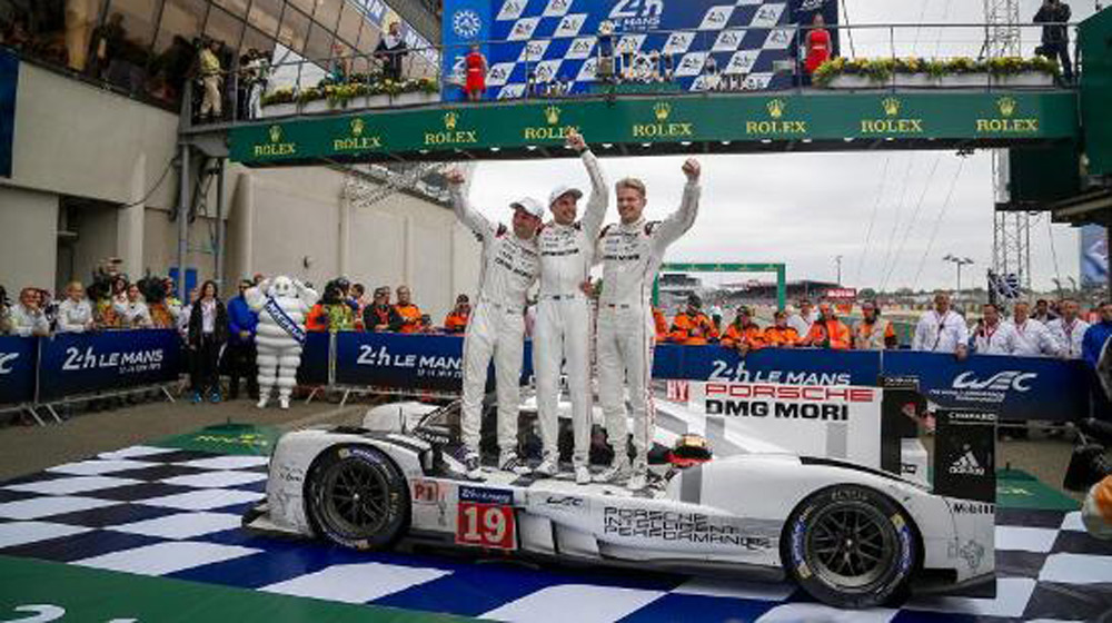 Siêu xe của Porsche từng sang Việt Nam vô địch giải đua Le Mans 2015