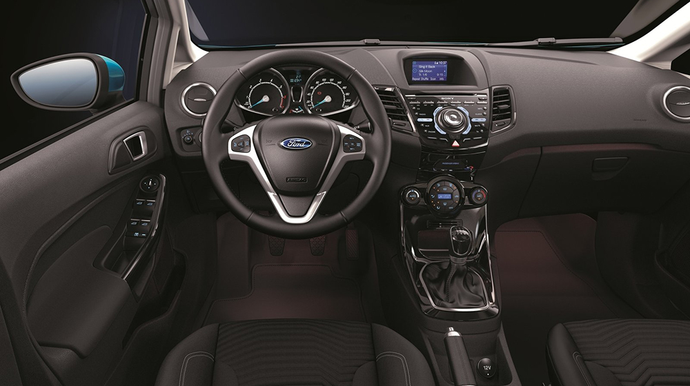 Ford_Fiesta (7).jpg