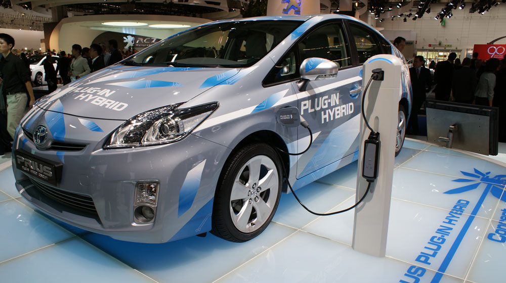 Toyota_Prius_Plug-In.jpg