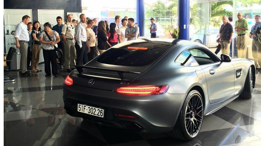 Siêu phẩm Mercedes AMG GT S Edition 1 ra biển trắng tại Sài Gòn