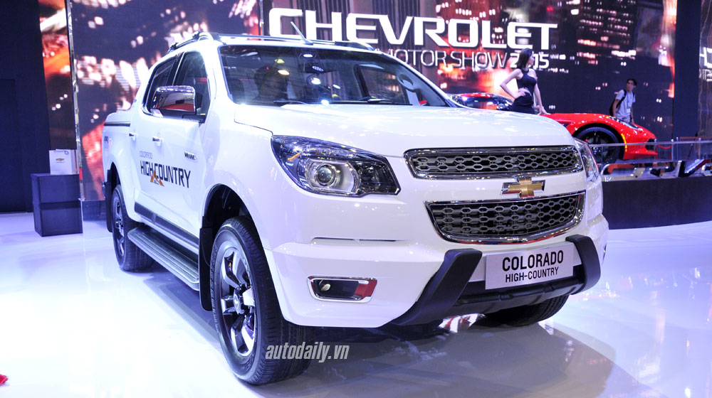 Chevrolet Colorado High Country mới có giá 799 triệu đồng
