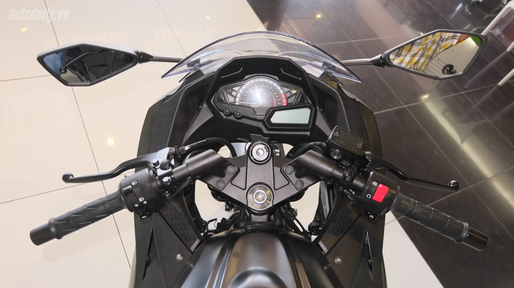 Chi tiết Kawasaki Ninja 300 ABS 2016 đầu tiên về Việt Nam Kawasaki_Ninja_300_ABS_2016 (1).jpg