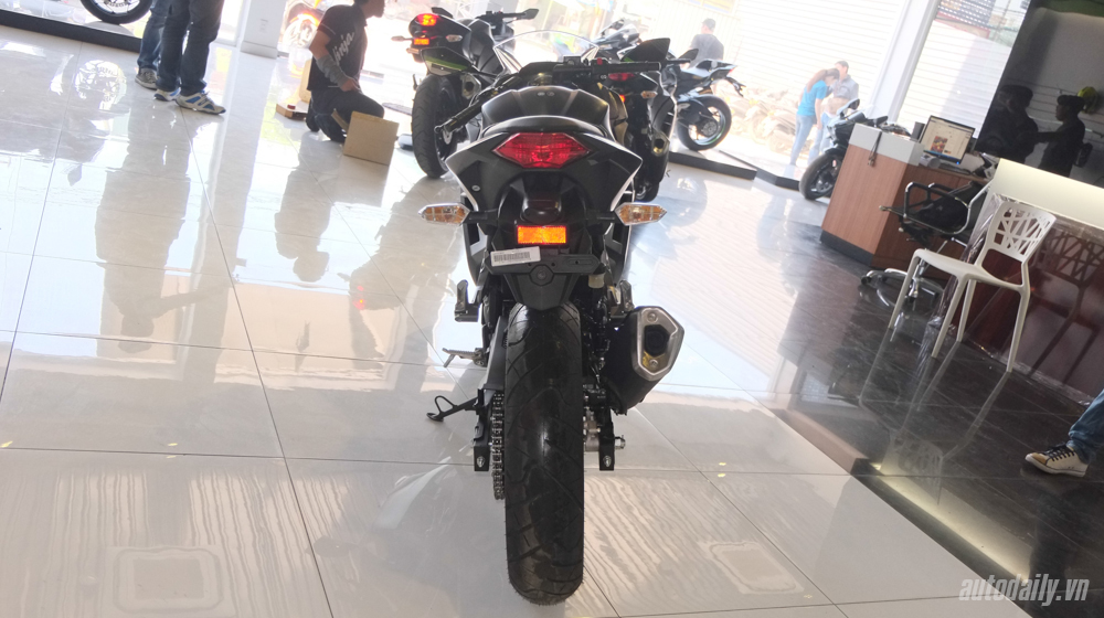 Chi tiết Kawasaki Ninja 300 ABS 2016 đầu tiên về Việt Nam Kawasaki_Ninja_300_ABS_2016 (15).jpg