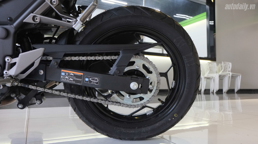 Chi tiết Kawasaki Ninja 300 ABS 2016 đầu tiên về Việt Nam Kawasaki_Ninja_300_ABS_2016 (16).jpg