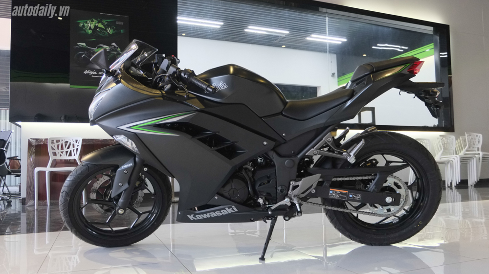Chi tiết Kawasaki Ninja 300 ABS 2016 đầu tiên về Việt Nam Kawasaki_Ninja_300_ABS_2016 (18).jpg