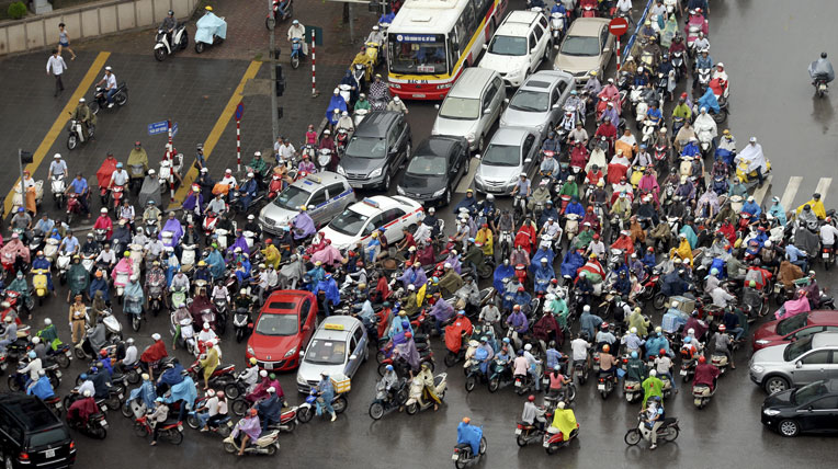 Hà Nội: Mỗi tháng có 8.000 ôtô đăng ký mới