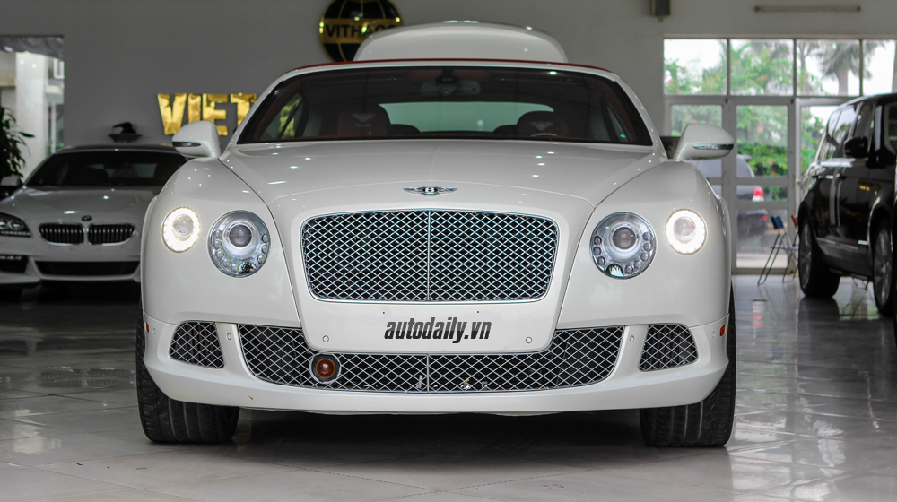 Bentley GTC 2012 (2).JPG
