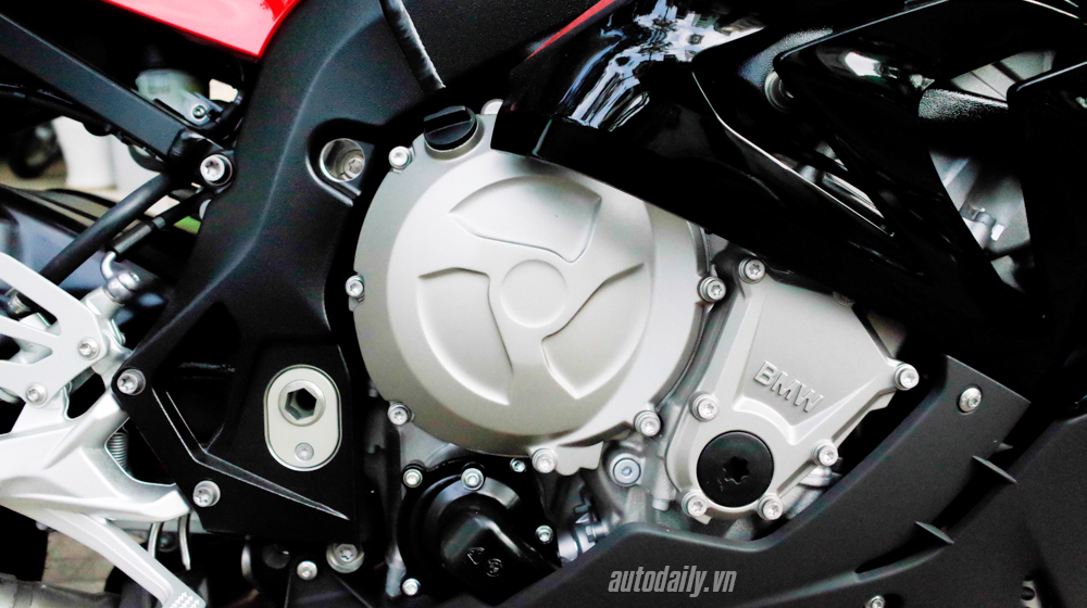 Chi tiết siêu phẩm BMW S1000RR 2016 tại Việt Nam BMW S1000RR 2016 (10).jpg