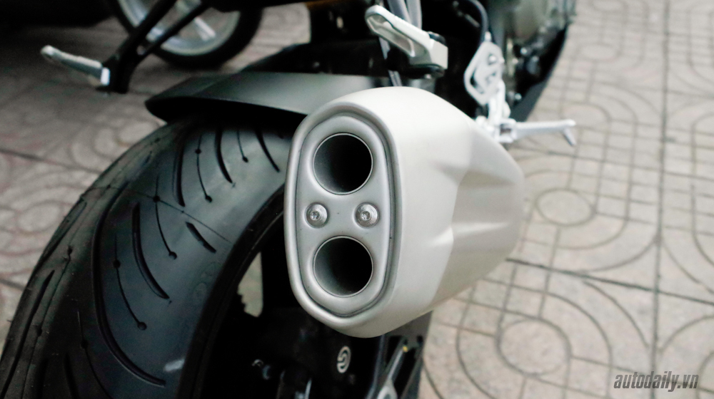 Chi tiết siêu phẩm BMW S1000RR 2016 tại Việt Nam BMW S1000RR 2016 (14).jpg