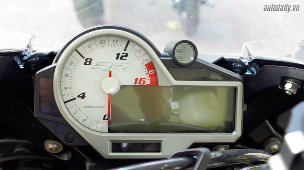 Chi tiết siêu phẩm BMW S1000RR 2016 tại Việt Nam BMW S1000RR 2016 (24).jpg
