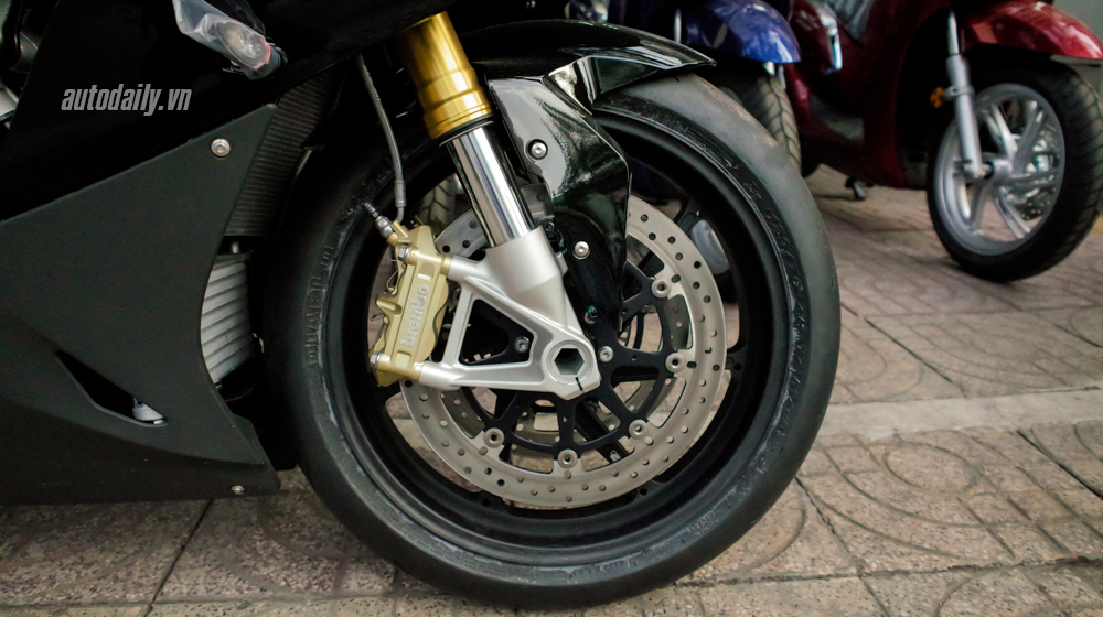 Chi tiết siêu phẩm BMW S1000RR 2016 tại Việt Nam BMW S1000RR 2016 (7).jpg