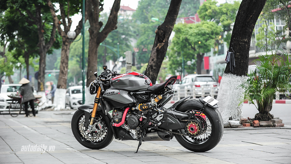 Ducati%201199%20Cafe%20Racer%20Custom%20(30).JPG