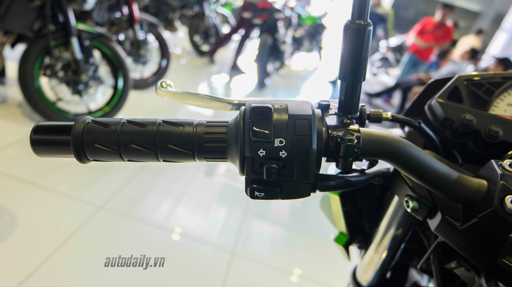 Xem thêm ảnh chi tiết Kawasaki Z300 ABS 2016 Kawasaki_Z300_ABS (10).jpg