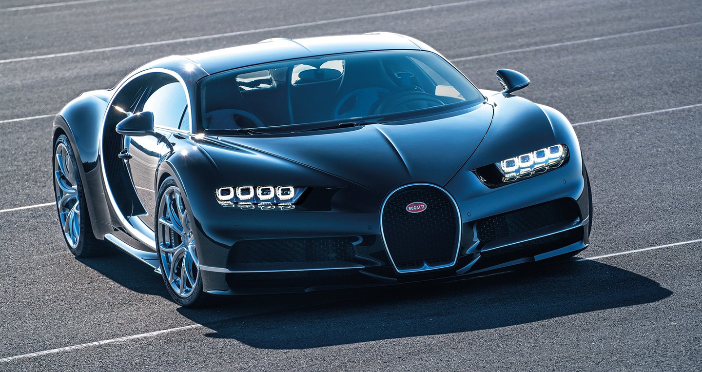Bugatti Chiron (4).jpg