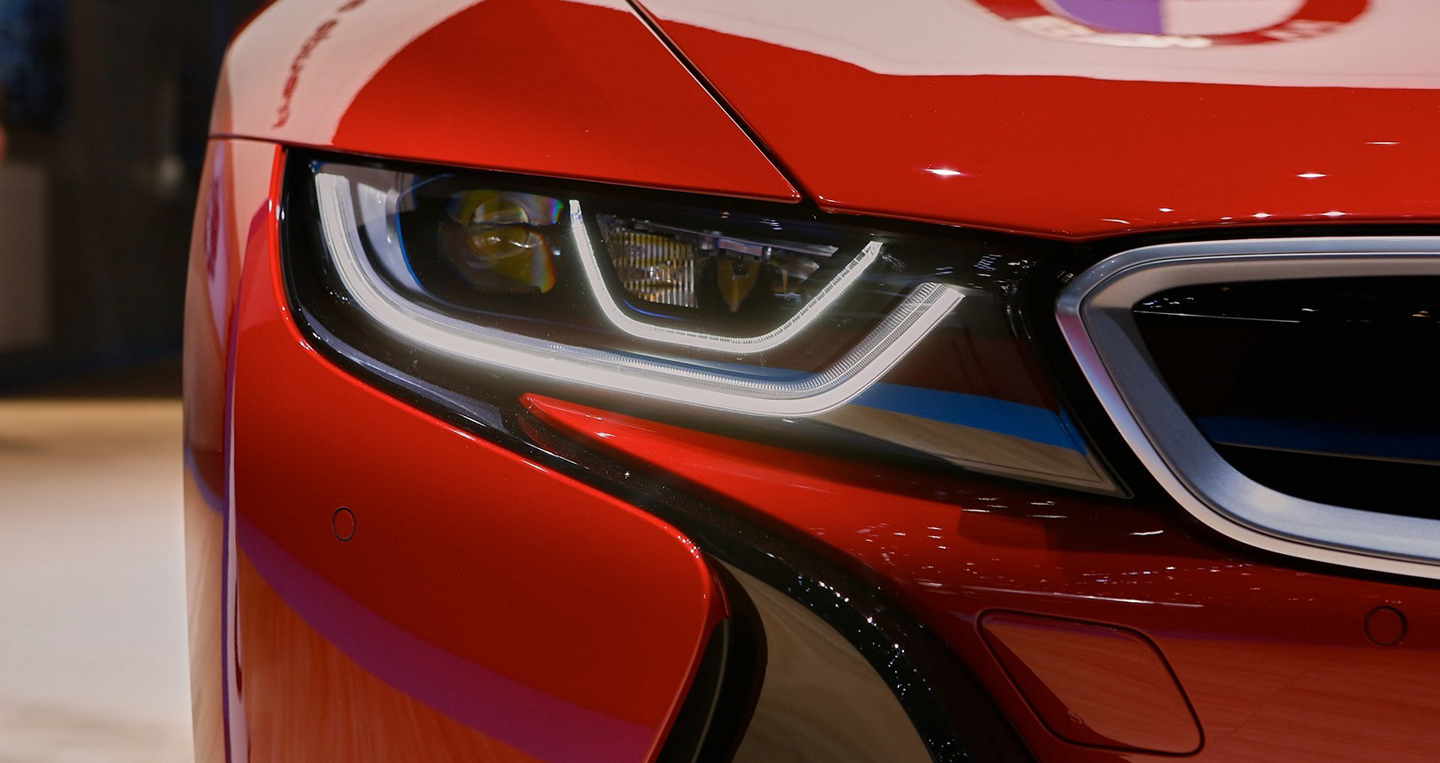 bmw-i8-protonic-red-edition-is-the-beginning-of-something-hot-in-geneva_7%20copy.JPG
