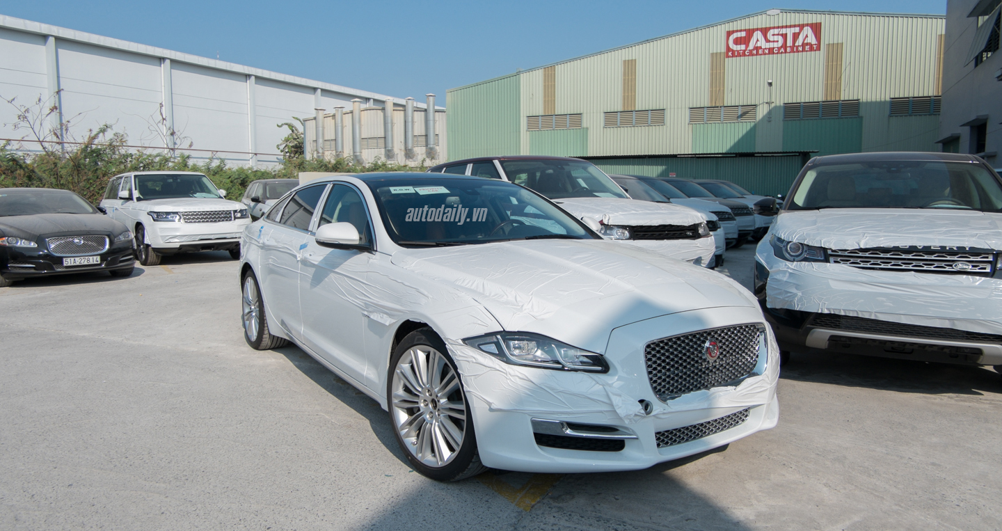 Jaguar_XJL_2016%20(6).jpg