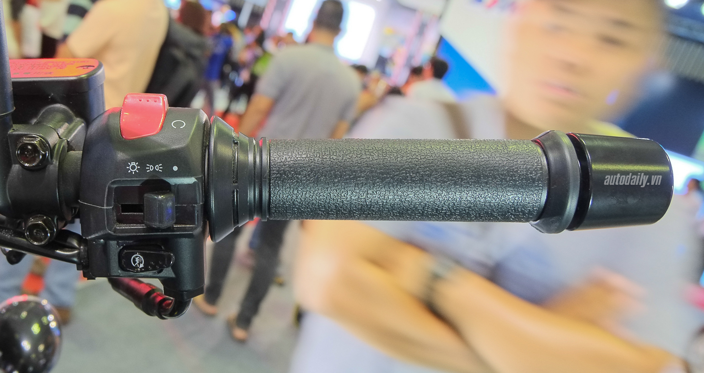 Xem thêm ảnh Wolf SB 300 CR ABS của SYM SYM_SB_300_CR_ABS (14).jpg